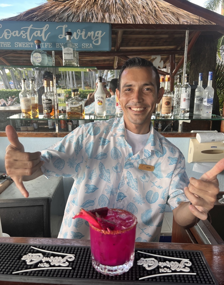 bartender in costa rica